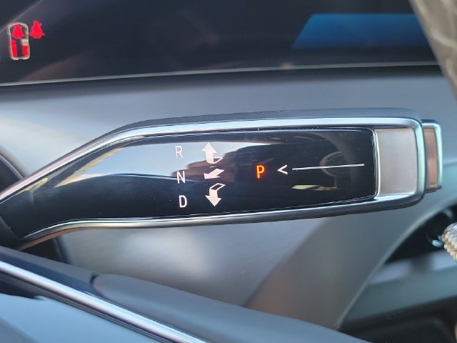 New 2027 Cadillac Vistiq Sport w/ LPO, Floor Liner Package AWD/4WD image 38