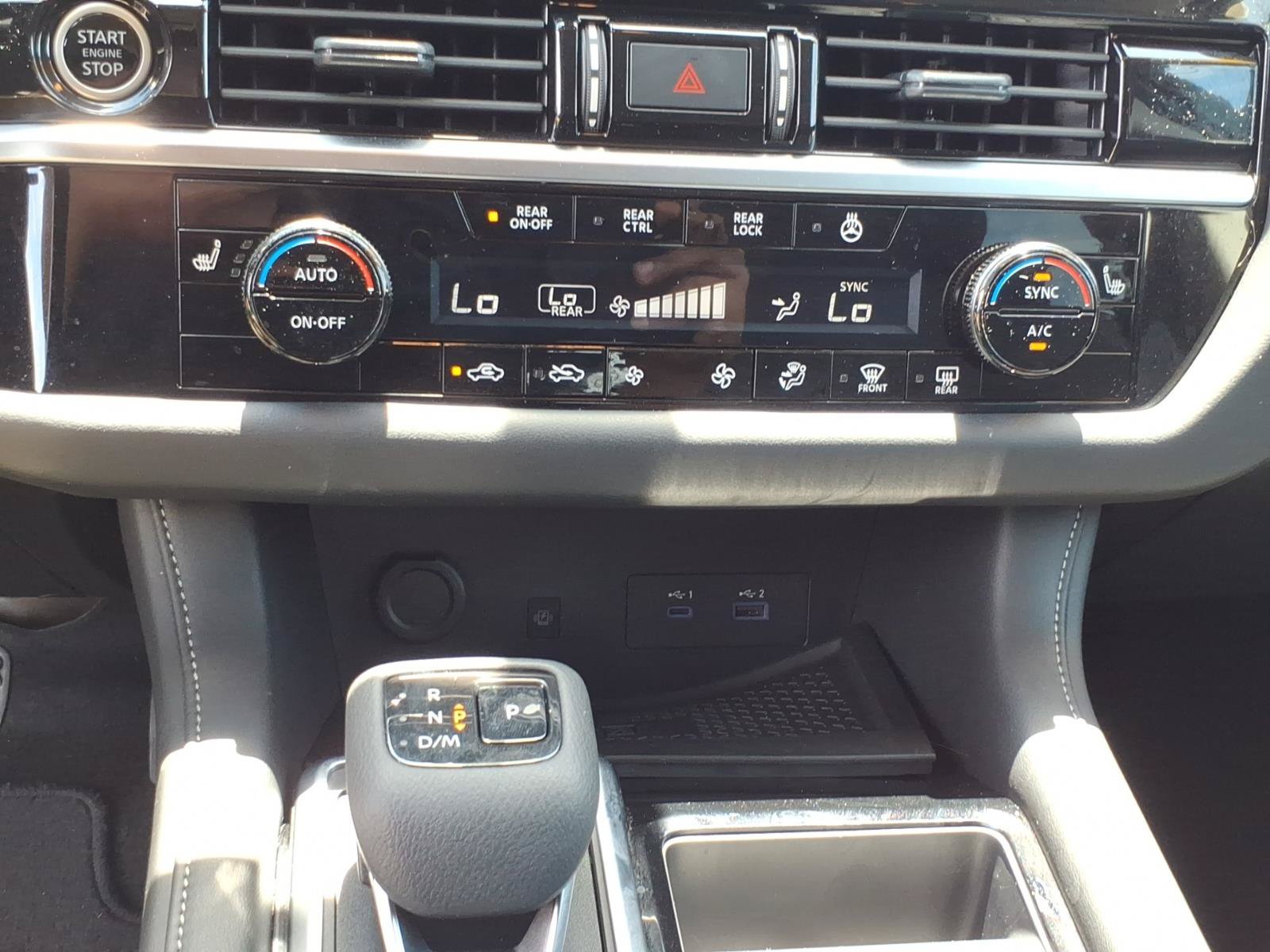 Used 2024 Nissan Pathfinder SL AWD/4WD image 21