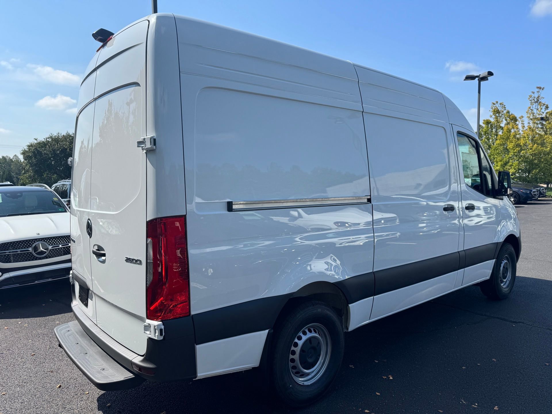 New 2026 Mercedes-Benz Sprinter 2500 image 19