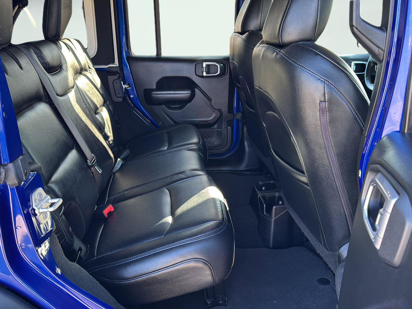 Used 2020 Jeep Wrangler Unlimited Sport image 23