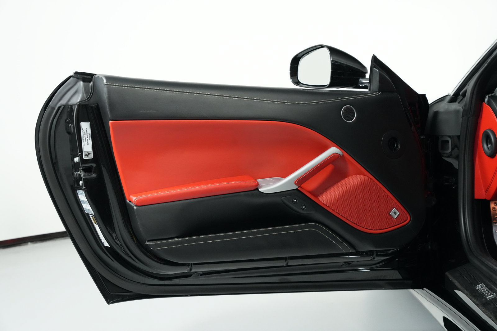 Used 2014 Ferrari F12 Berlinetta RWD image 18
