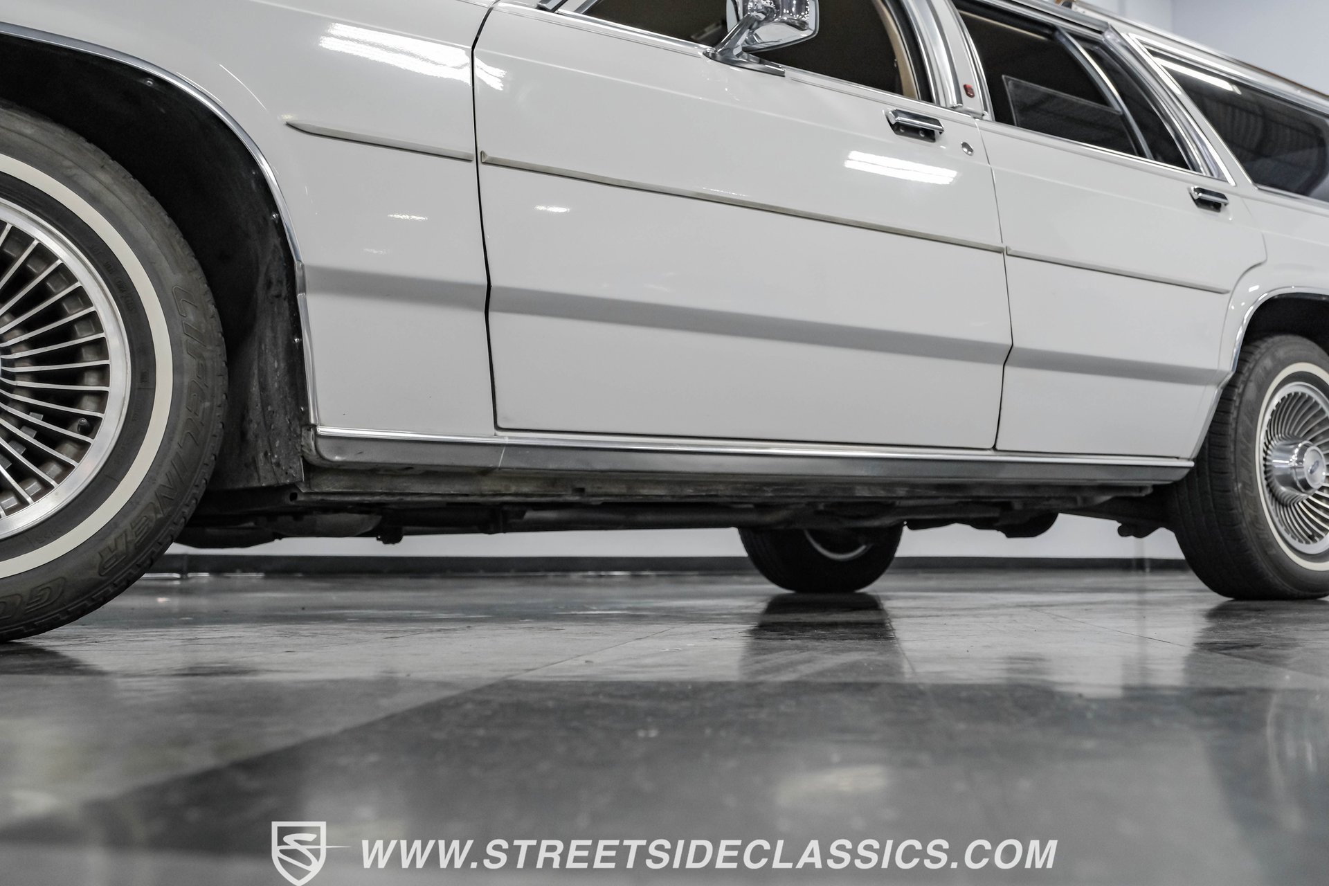 Used 1990 Ford LTD Crown Victoria RWD image 23