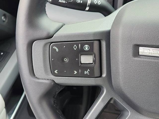 Used 2025 Land Rover Defender 110 X-Dynamic SE AWD/4WD image 26