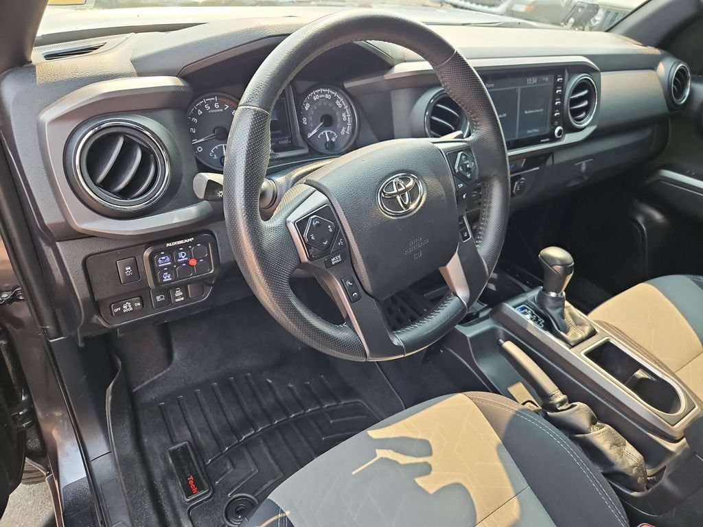 Used 2021 Toyota Tacoma TRD Off-Road AWD/4WD image 13