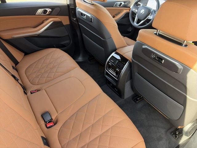 Used 2026 BMW X5 xDrive50e AWD/4WD image 14