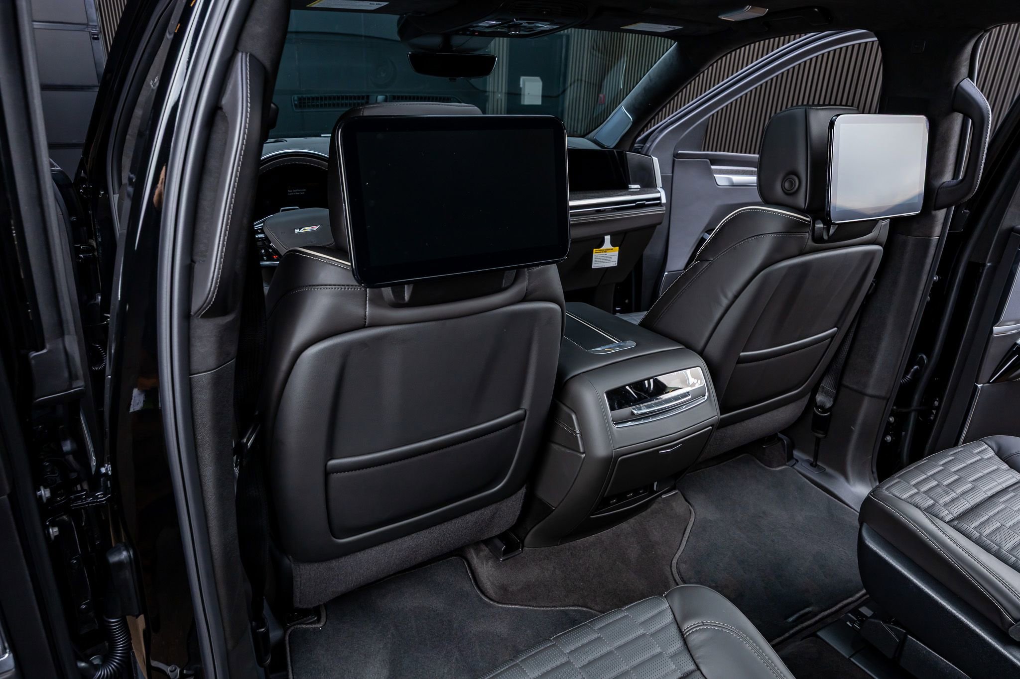 Used 2026 Cadillac Escalade V AWD/4WD image 34