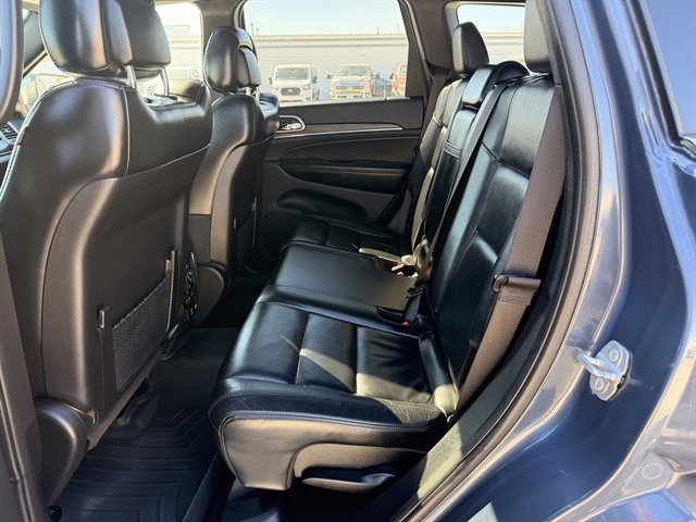 Used 2020 Jeep Grand Cherokee Limited AWD/4WD image 16