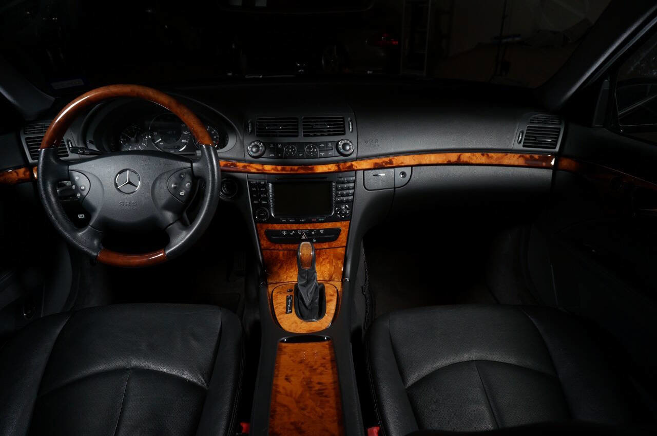 Used 2006 Mercedes-Benz E 350 Sedan image 11