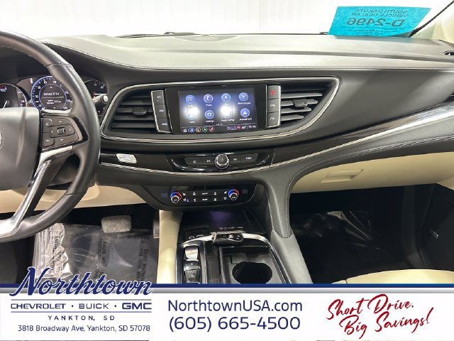 Used 2024 Buick Enclave Premium AWD/4WD image 18