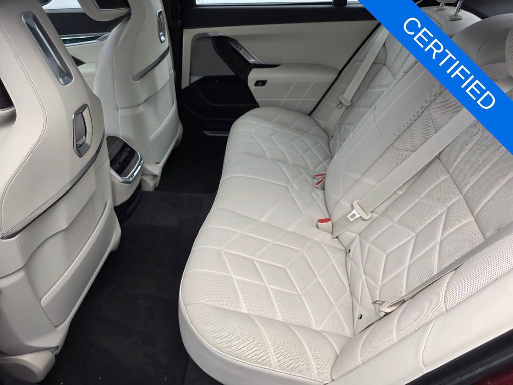 Certified 2023 BMW 760i xDrive AWD/4WD image 14