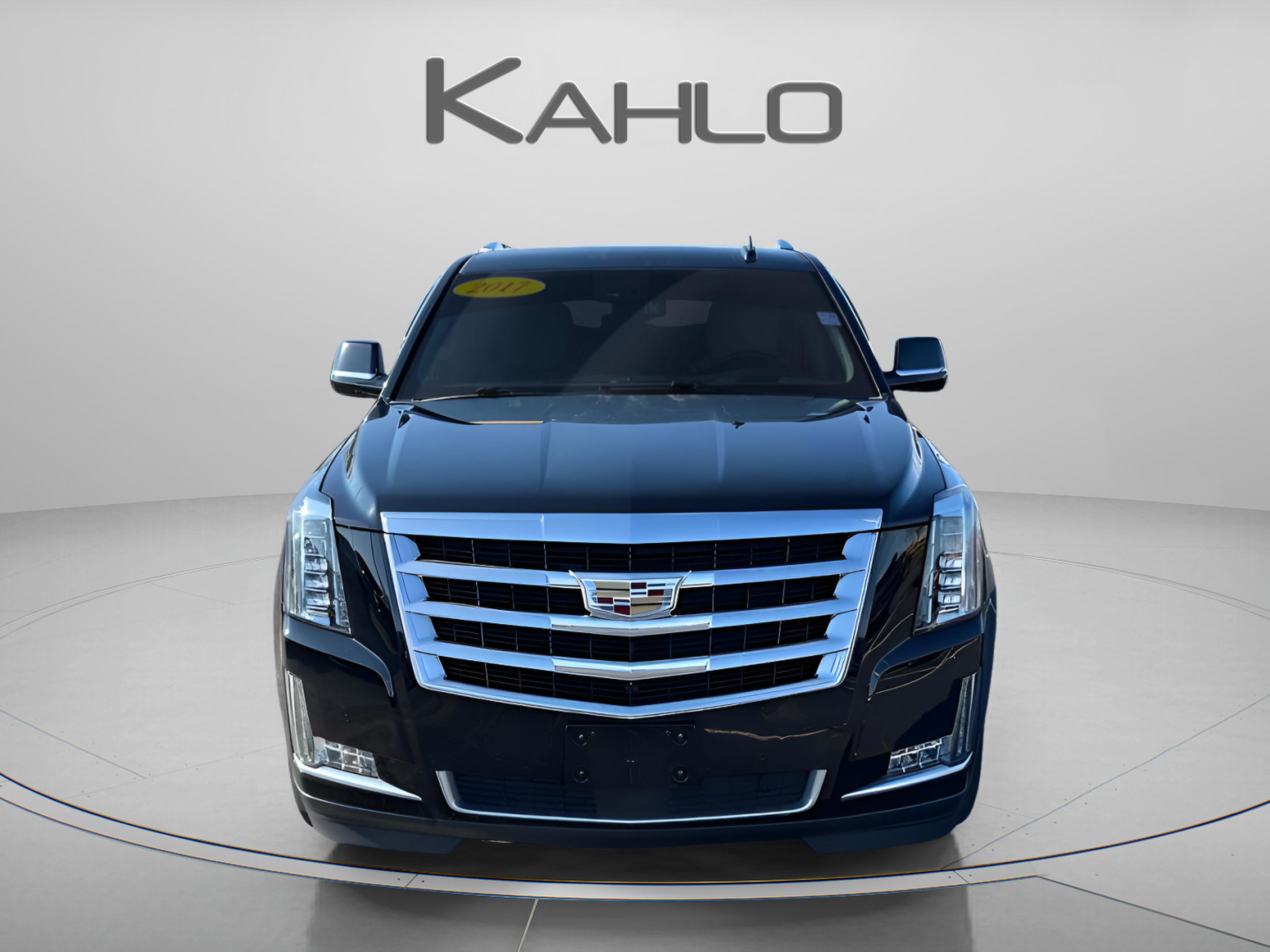 Used 2017 Cadillac Escalade Luxury image 7