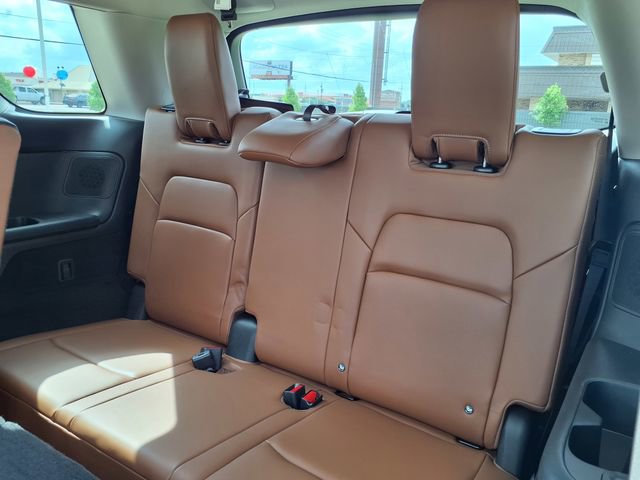 Used 2024 Nissan Pathfinder Platinum w/ Cargo Package AWD/4WD image 21