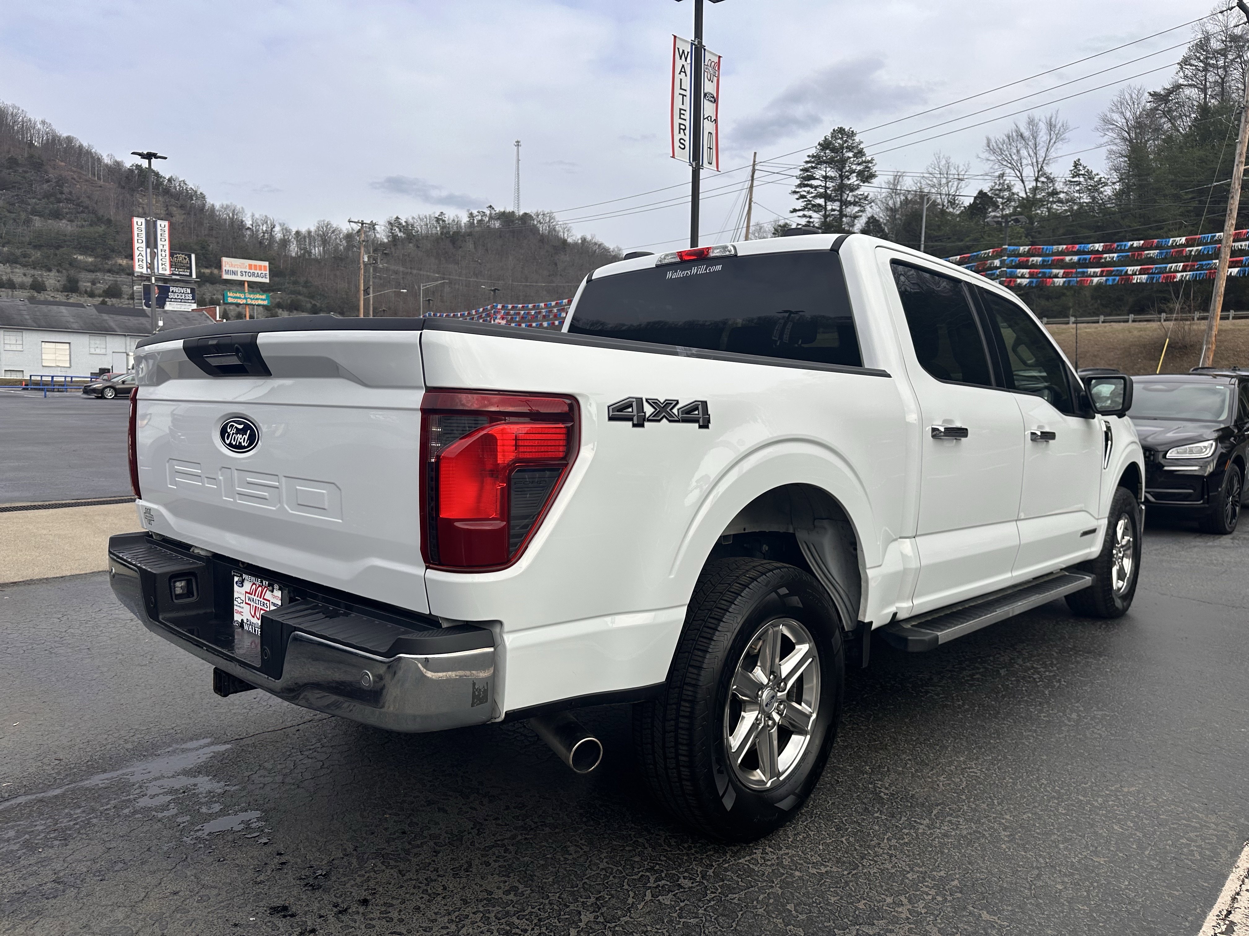 Used 2024 Ford F150 XLT w/ Mobile Office Package image 4