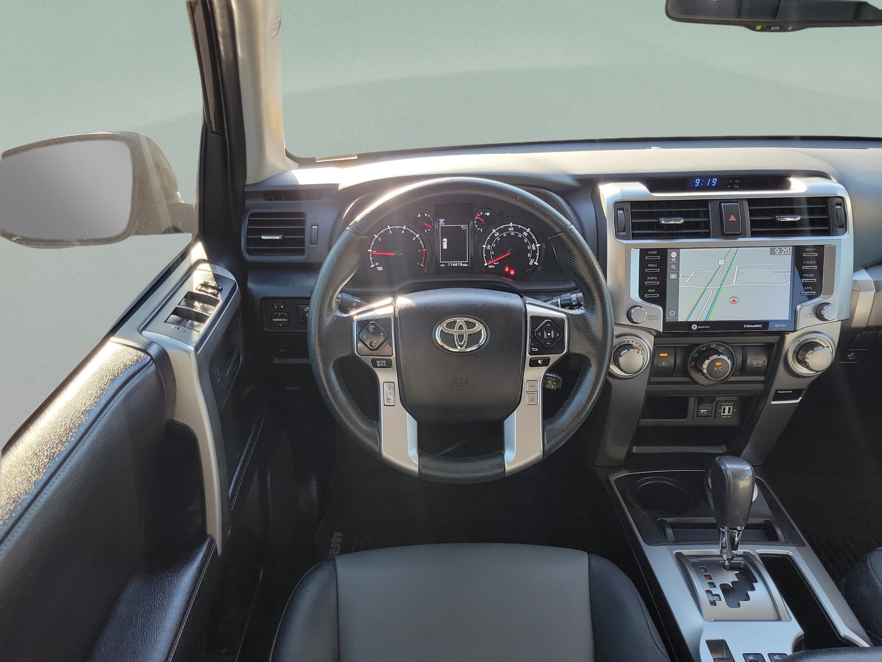 Used 2021 Toyota 4Runner SR5 Premium w/ Moonroof Package AWD/4WD image 18
