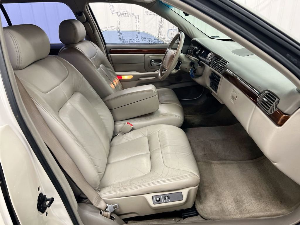 Used 1999 Cadillac De Ville D'Elegance image 20