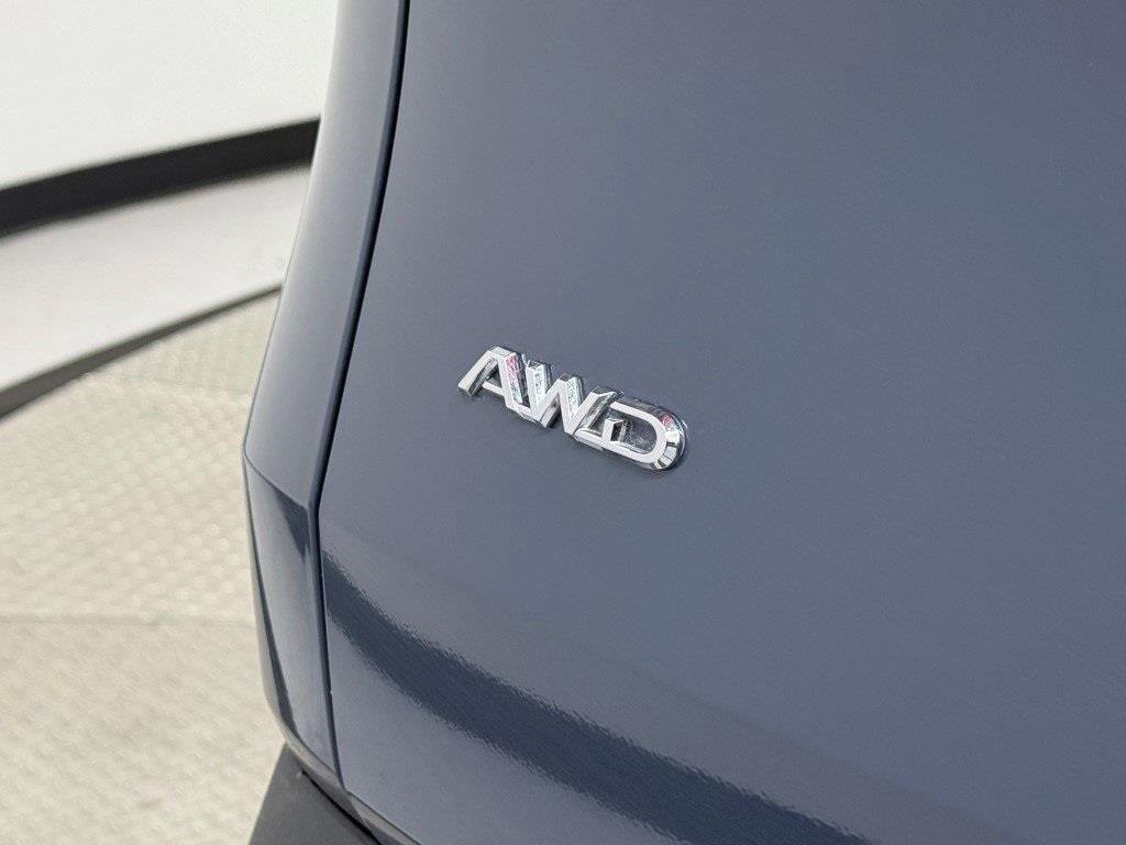 Used 2024 Toyota Grand Highlander Limited image 11