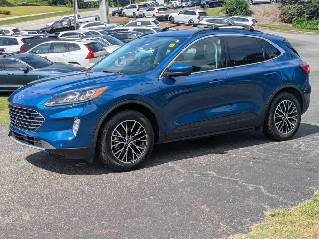 Used 2022 Ford Escape Titanium w/ Class II Trailer Tow Package FWD video 2