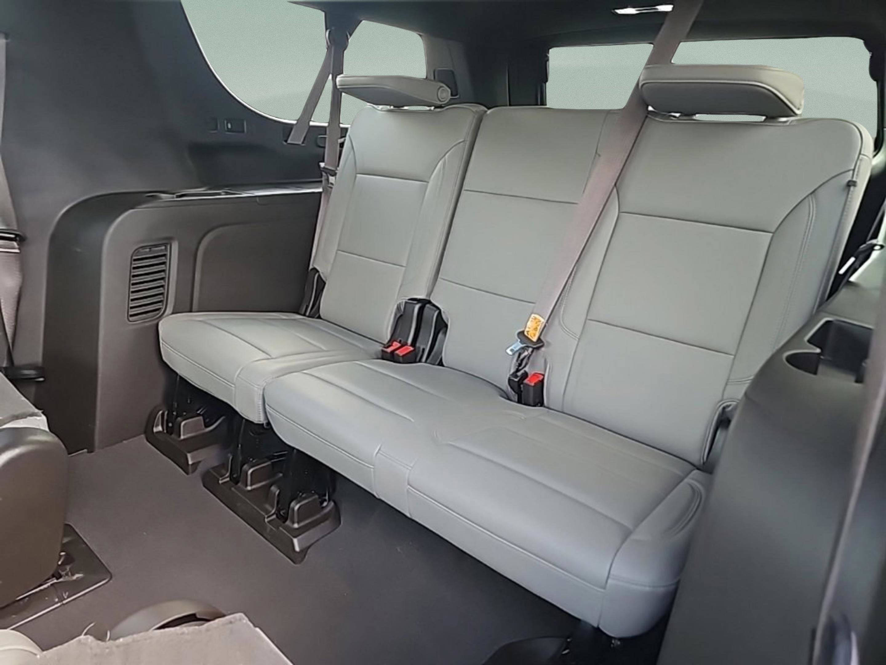 Used 2021 Chevrolet Suburban Z71 w/ Rear Media and Nav Package image 29