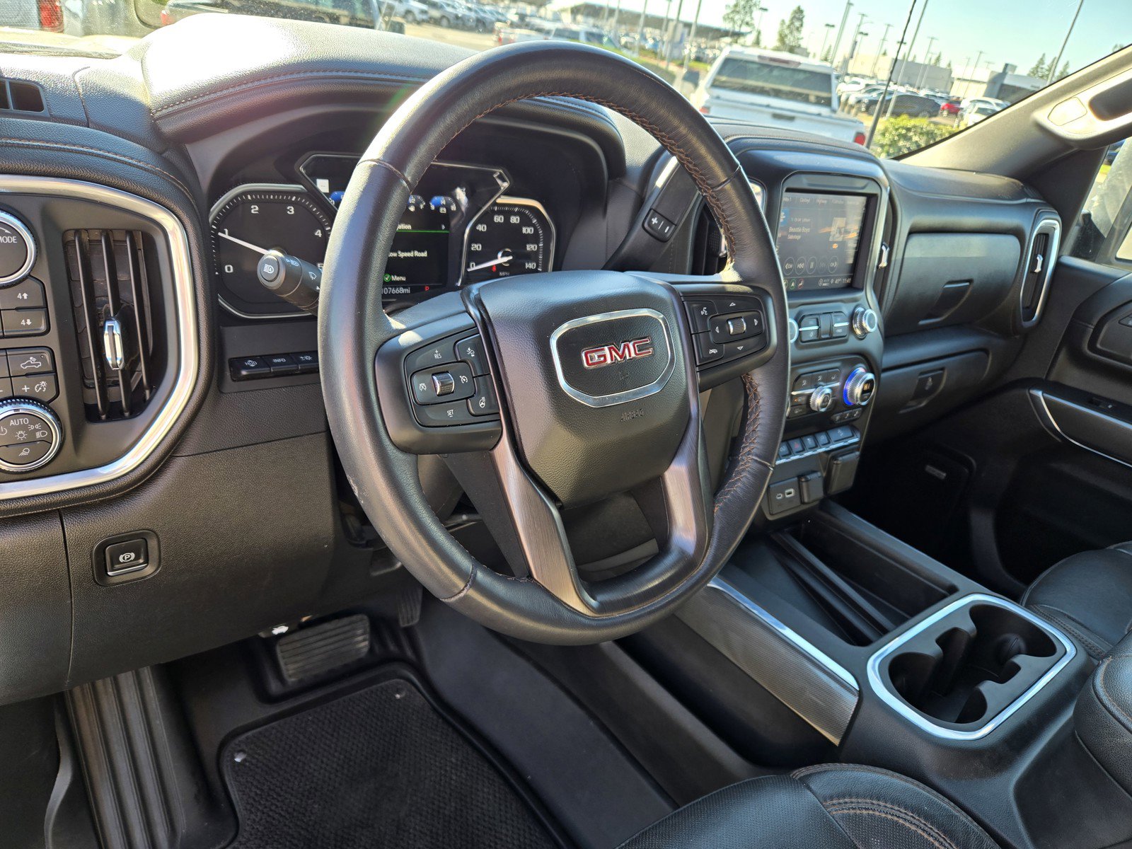 Used 2022 GMC Sierra 2500 AT4 w/ AT4 Premium Plus Package image 12