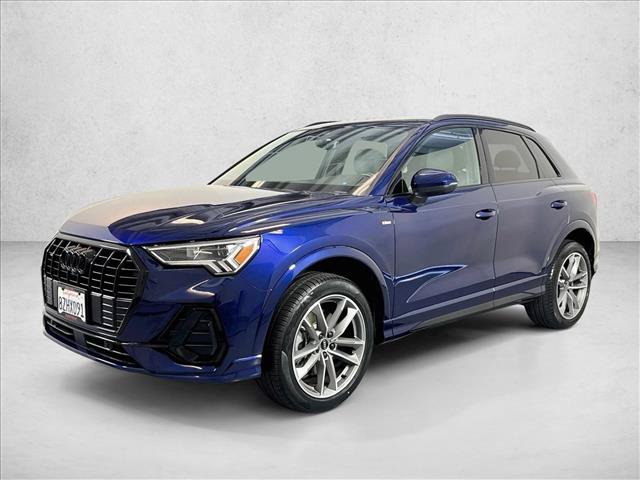 Used 2022 Audi Q3 2.0T Premium Plus w/ Premium Plus Package AWD/4WD image 3