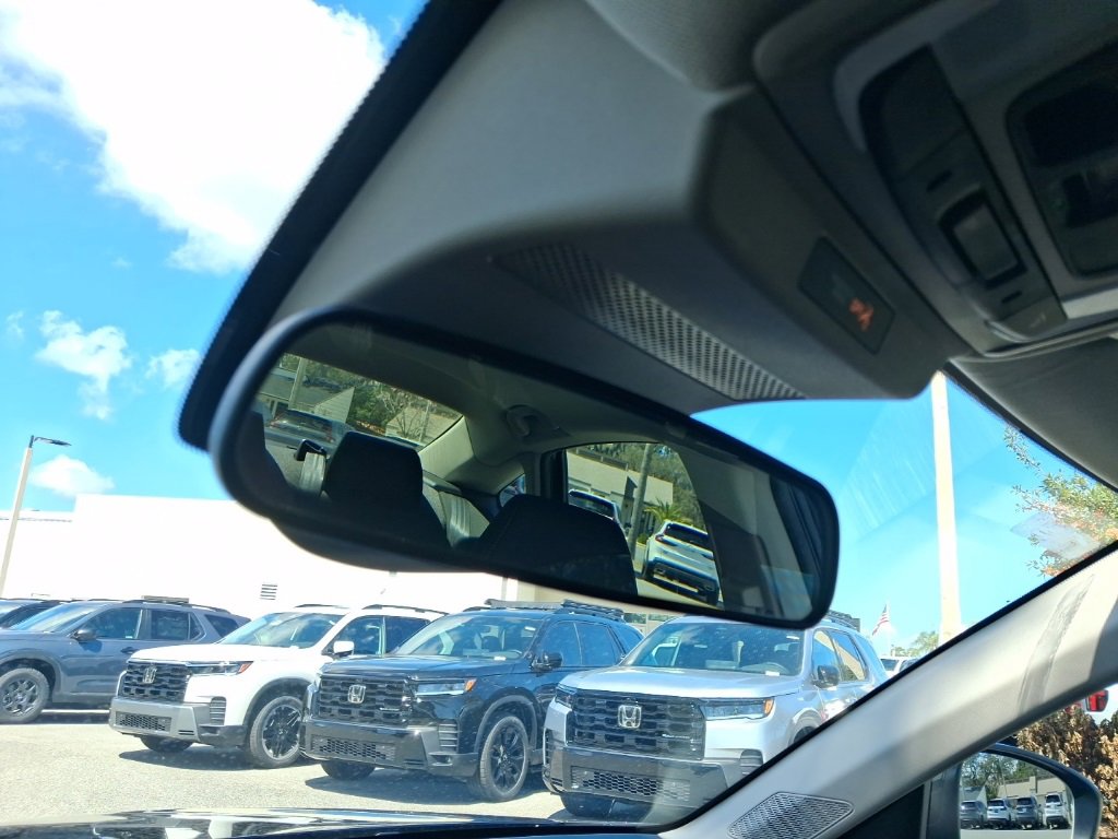 Used 2023 Honda Accord EX image 22