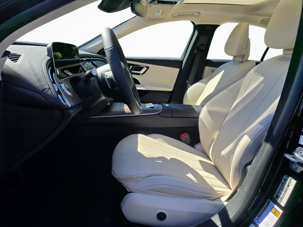 New 2027 Mercedes-Benz E 350 4MATIC Sedan image 12