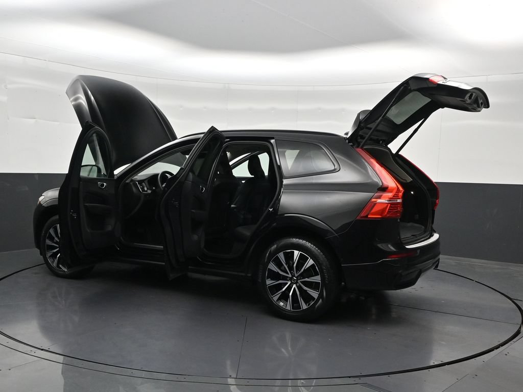 Used 2024 Volvo XC60 B5 Core w/ Protection Package Premier AWD/4WD image 34