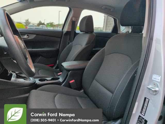 Used 2019 Kia Forte LXS FWD image 24