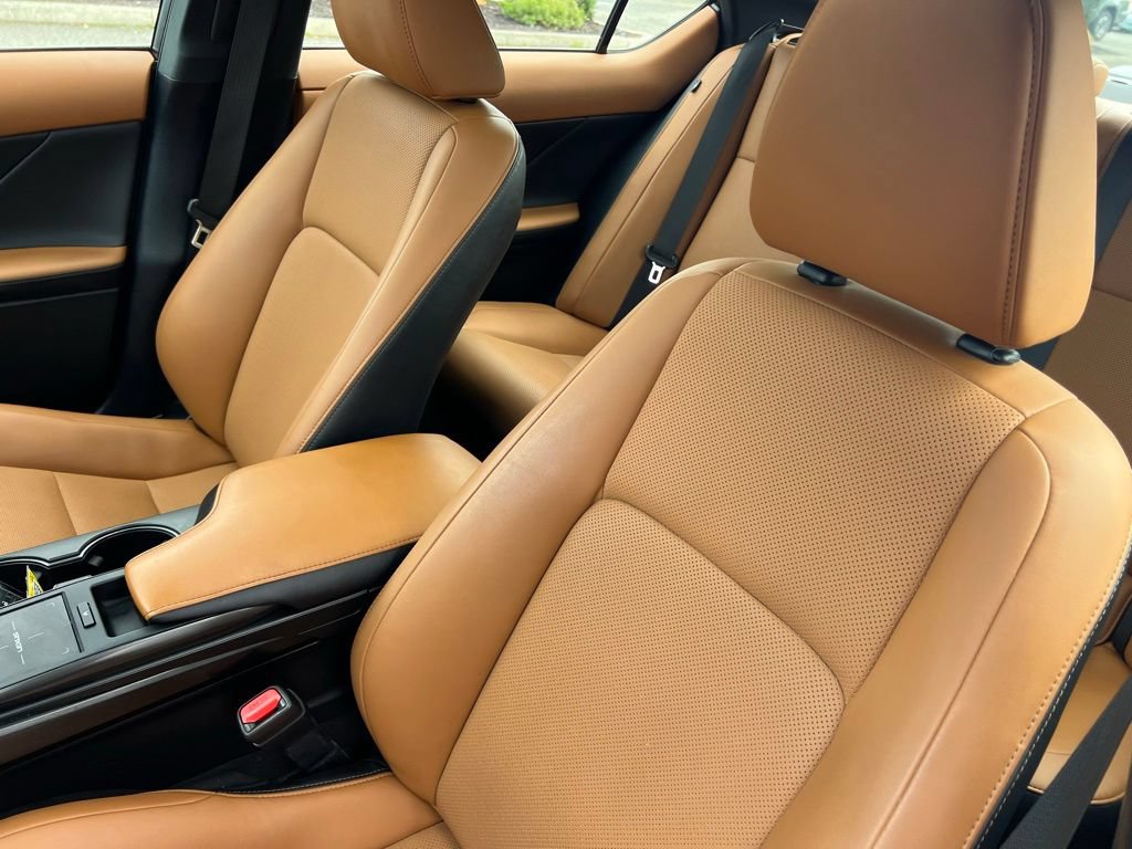 Used 2023 Lexus IS 300 w/ Premium Package RWD image 13
