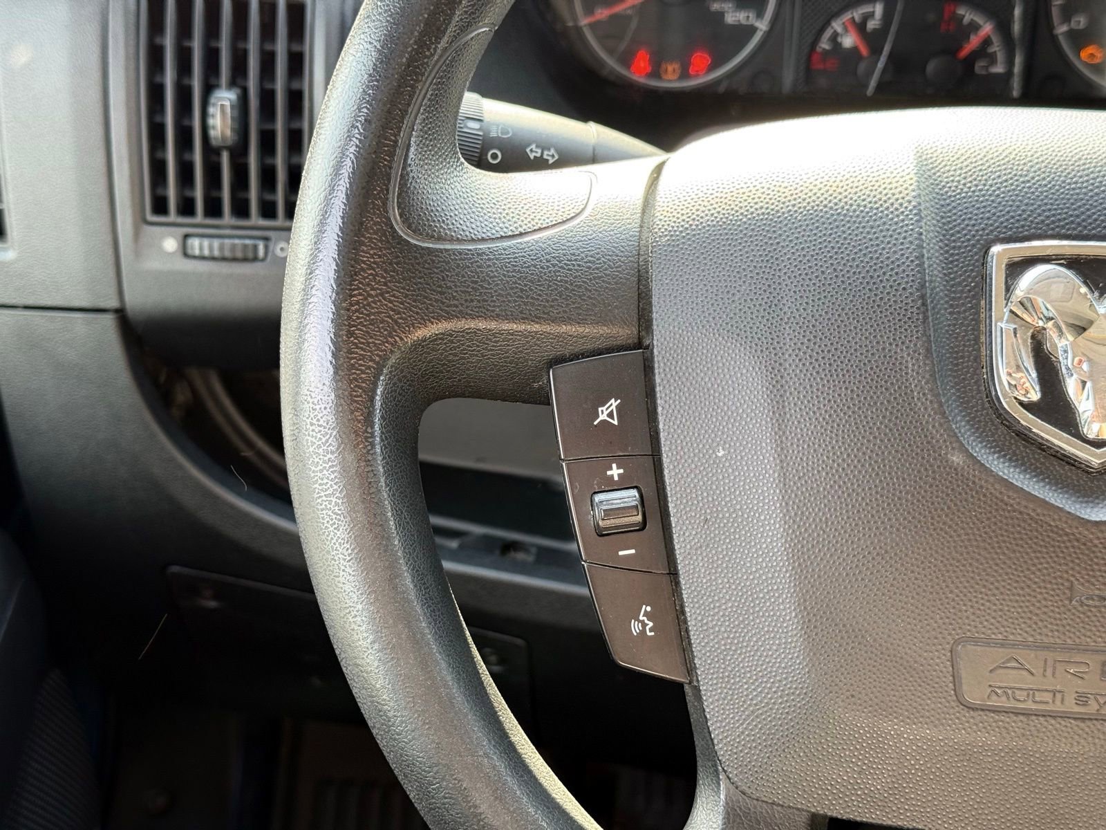 Used 2019 RAM ProMaster 2500 FWD image 23