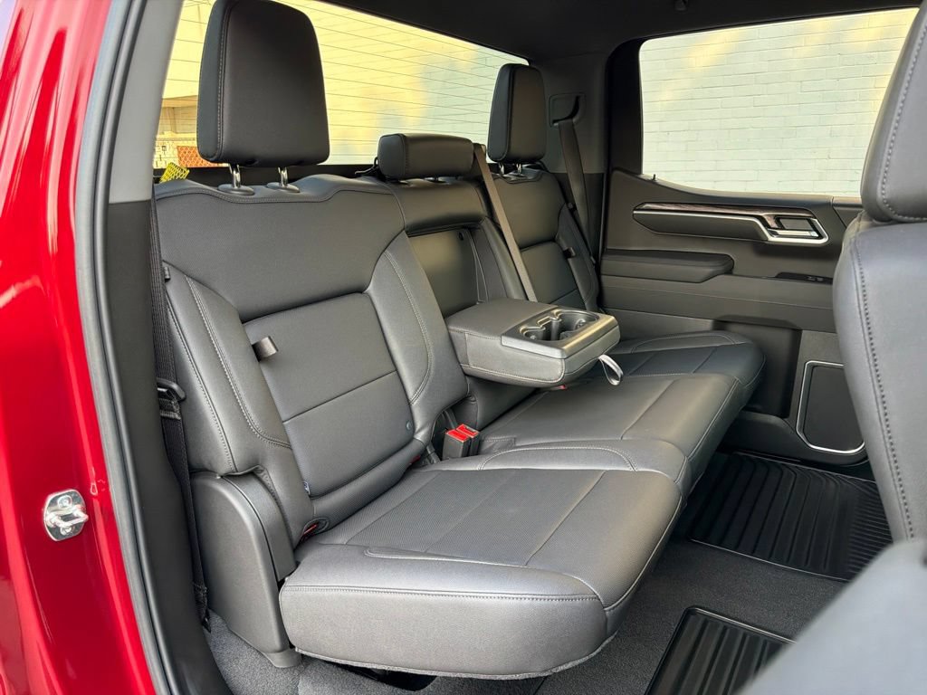 Used 2026 Chevrolet Silverado 1500 LTZ AWD/4WD image 13