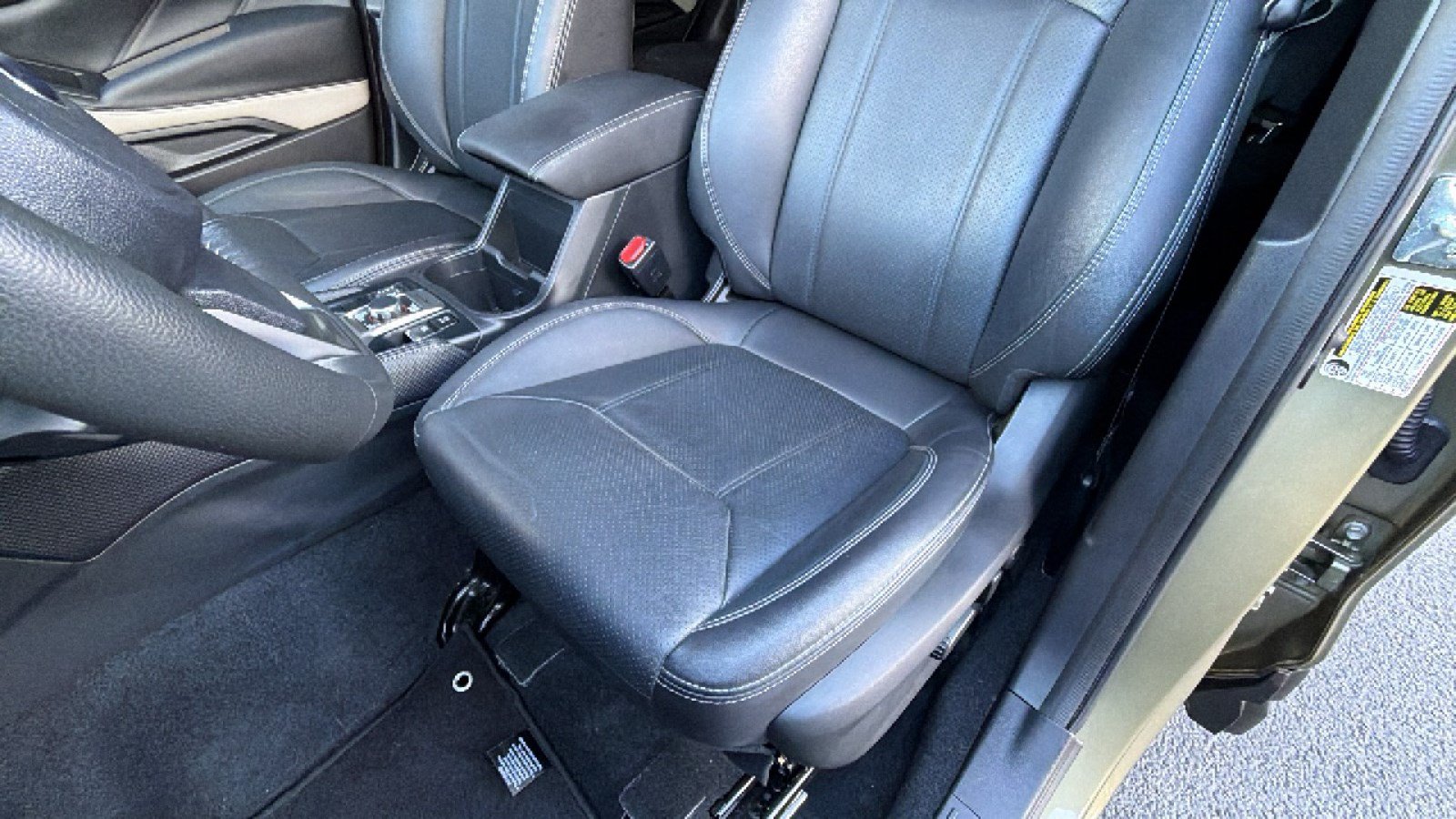 Used 2024 Subaru Forester Limited AWD/4WD image 14