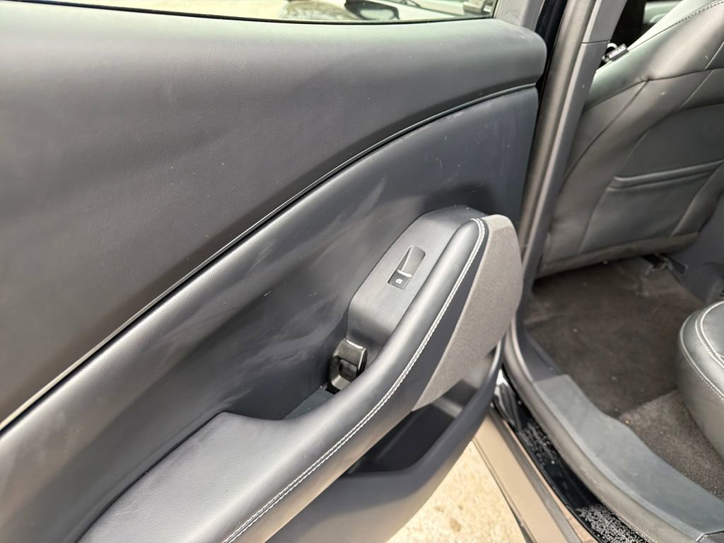 Used 2025 Ford Mustang Mach-E Select image 27