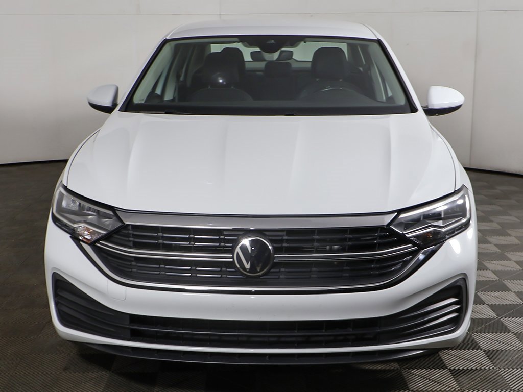 Used 2024 Volkswagen Jetta S image 9