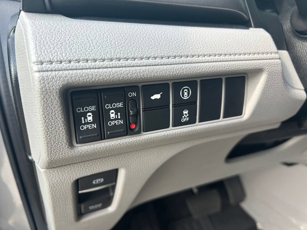Used 2024 Honda Odyssey EX-L image 46