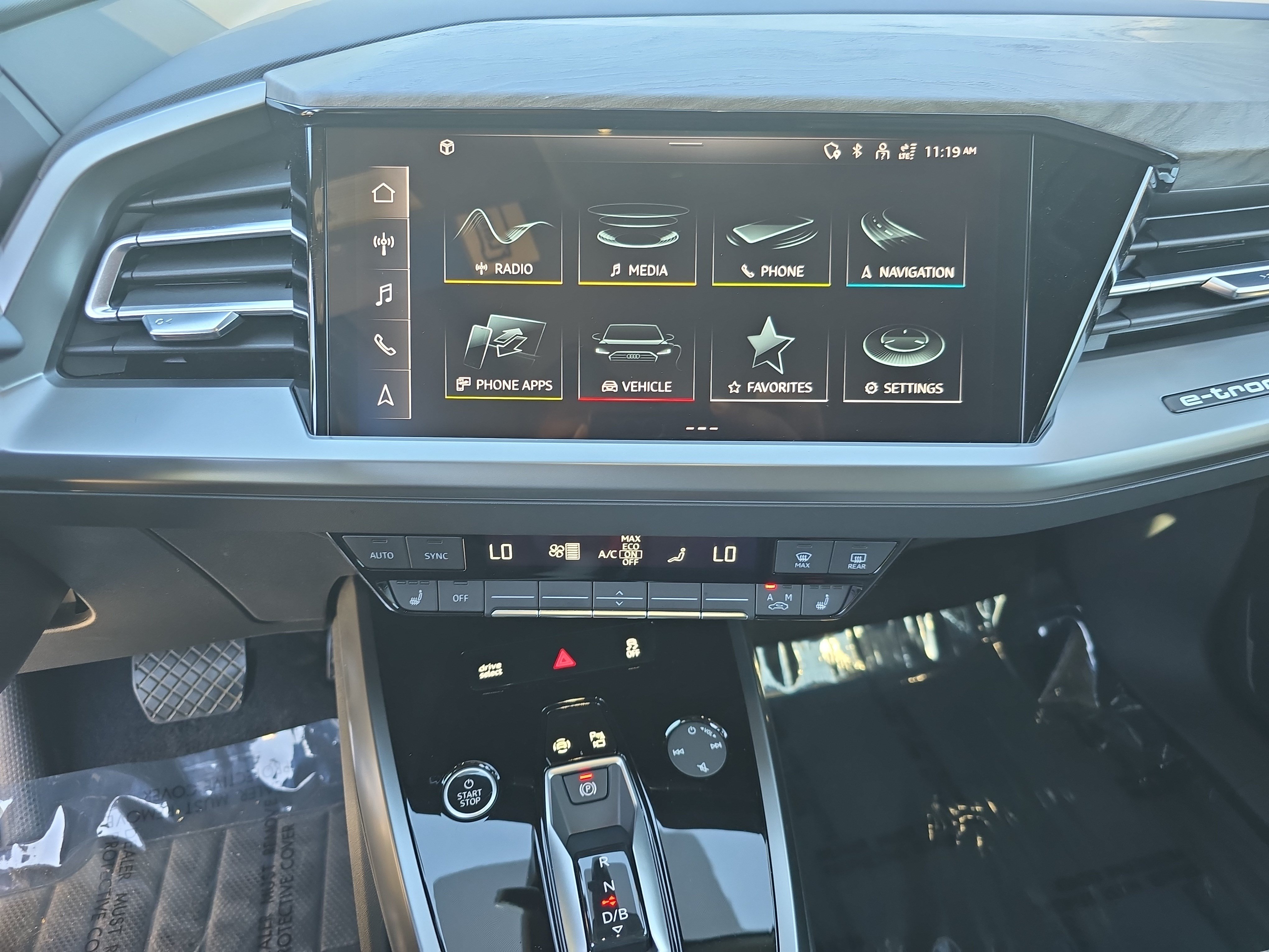 Used 2023 Audi Q4 e-tron Prestige AWD/4WD image 17