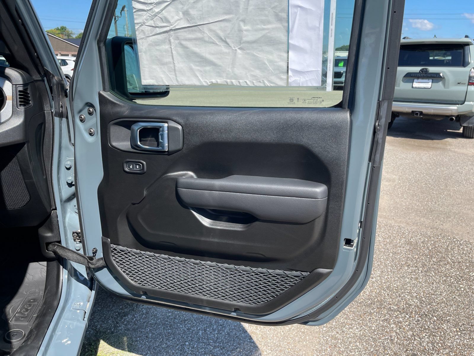 New 2026 Jeep Gladiator Sport AWD/4WD image 18