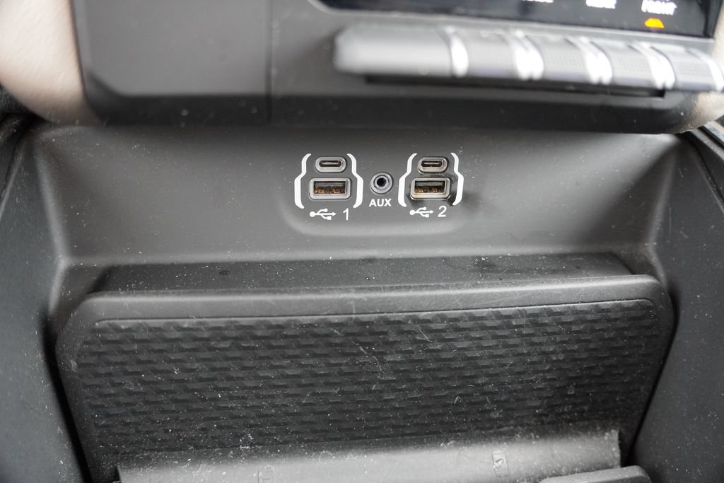 Used 2021 RAM 1500 Laramie AWD/4WD image 30