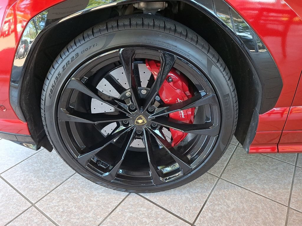 Used 2021 Lamborghini Urus AWD/4WD image 12