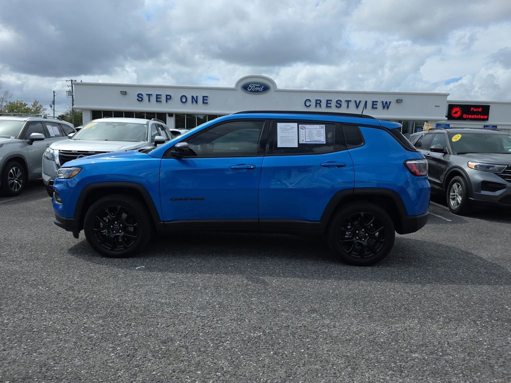 Used 2026 Jeep Compass Latitude image 8