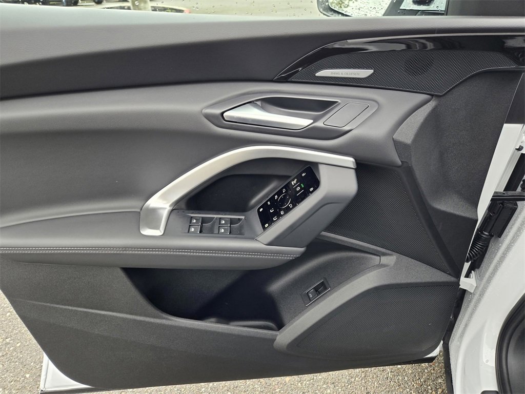 New 2025 Audi Q5 Premium Plus image 17