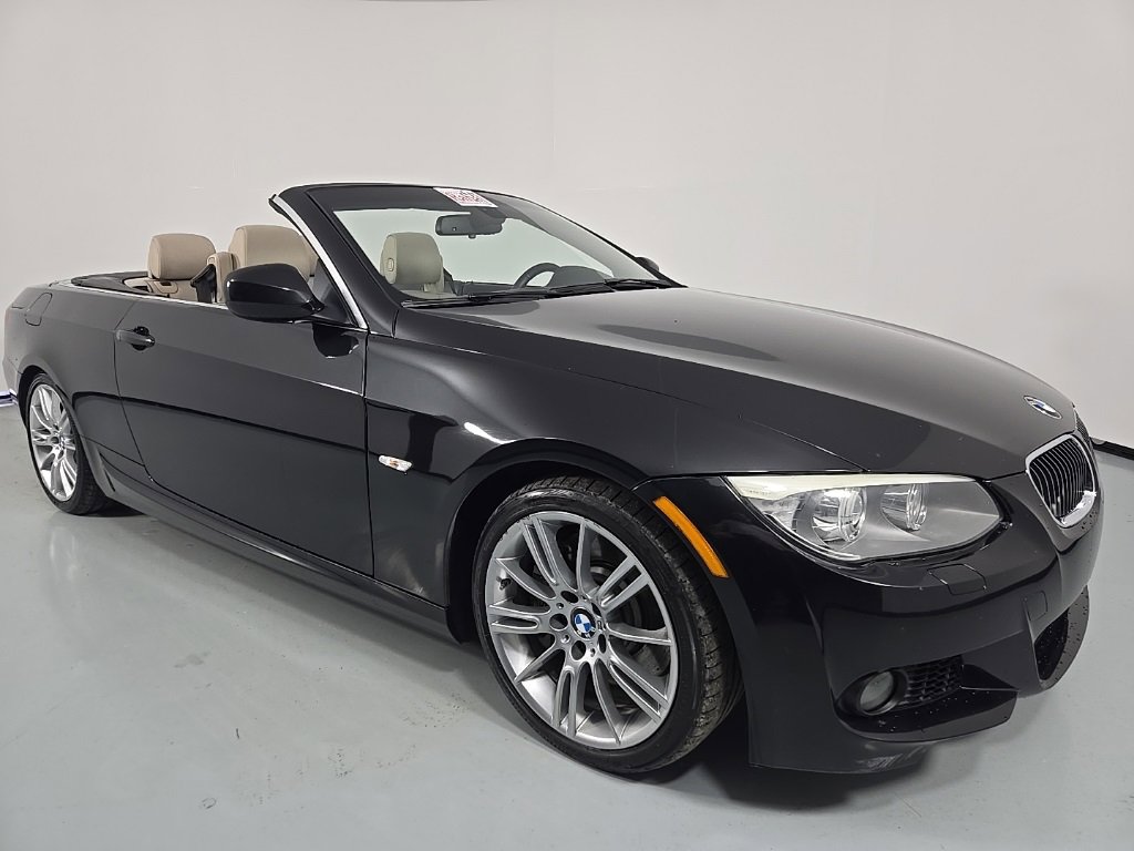 Used 2013 BMW 335i Convertible image 15