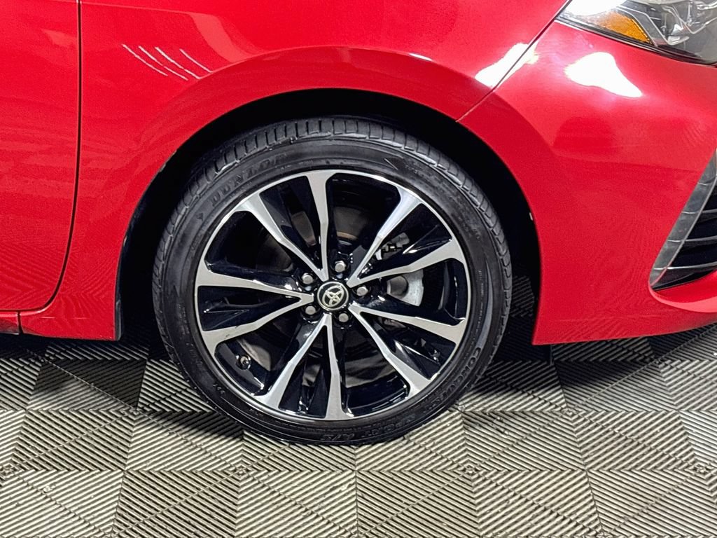 Used 2017 Toyota Corolla SE w/ Carpet Mat Package (TMS) FWD image 22