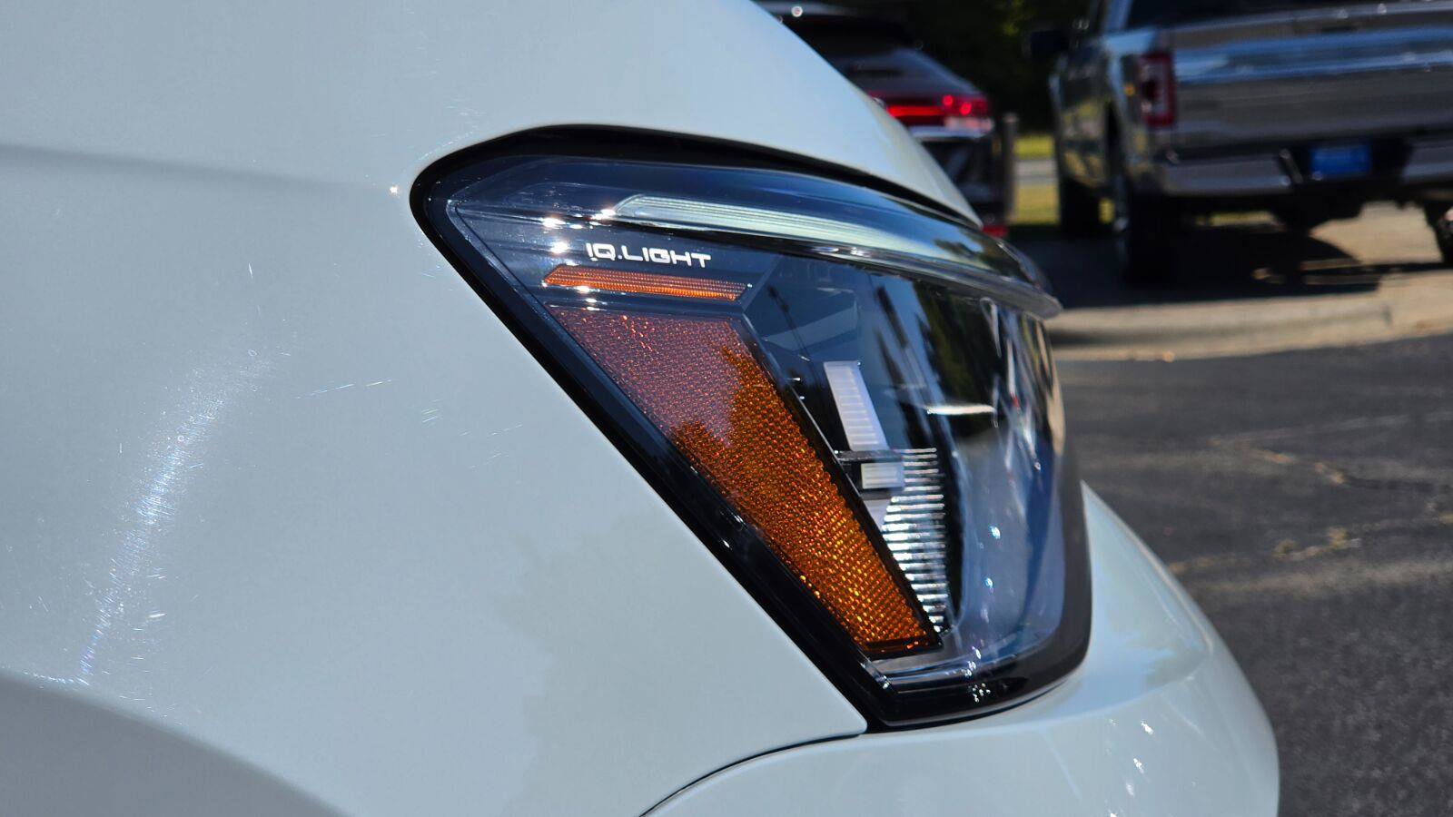 New 2027 Volkswagen Taos SE FWD image 14