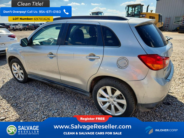 Used 2014 Mitsubishi Outlander Sport SE FWD image 3