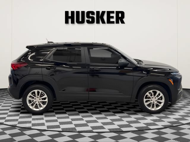 Certified 2025 Chevrolet TrailBlazer LS AWD/4WD image 2