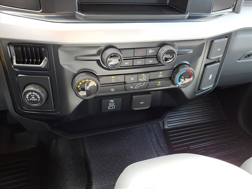 New 2026 Ford F250 XL image 23
