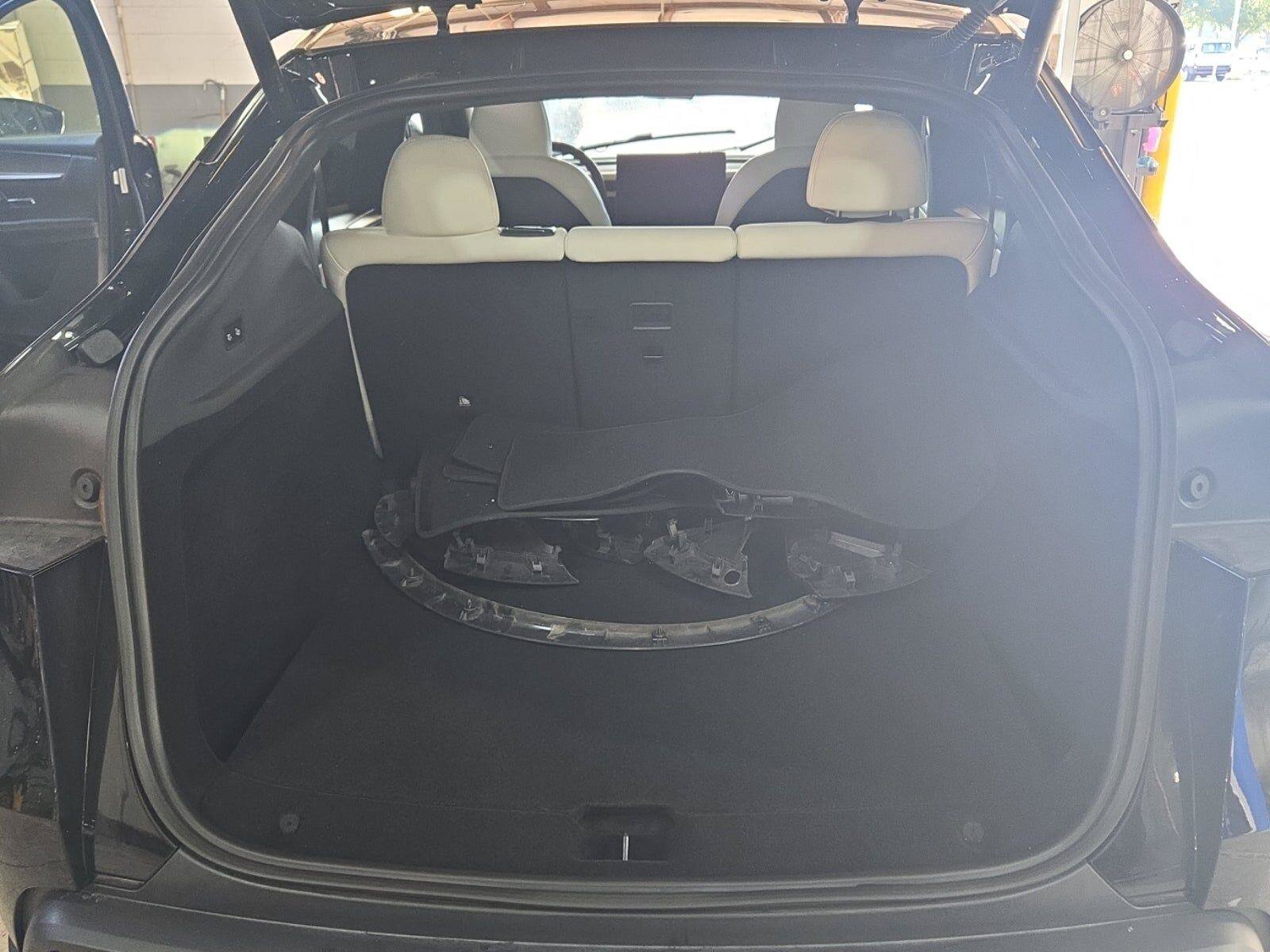 Used 2026 Tesla Model Y 2WD image 11