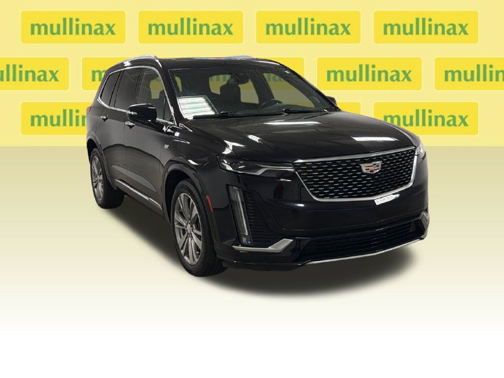 Used 2023 Cadillac XT6 Premium Luxury FWD image 2