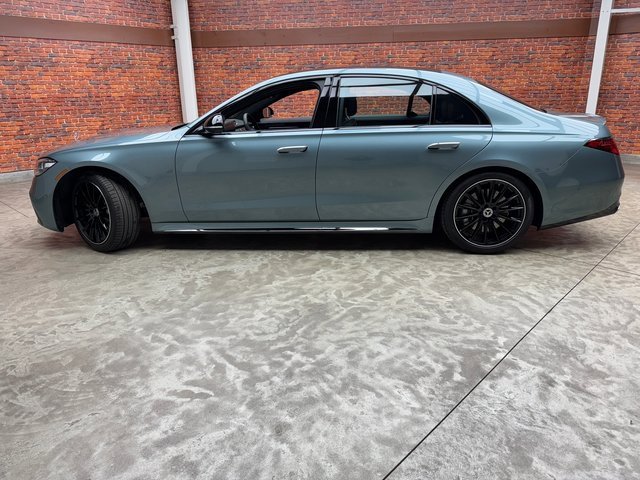 Used 2025 Mercedes-Benz S 500 S 500 image 2